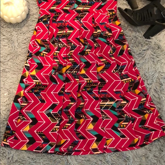 GORGEOUS DRESS - Picture 2 of 7